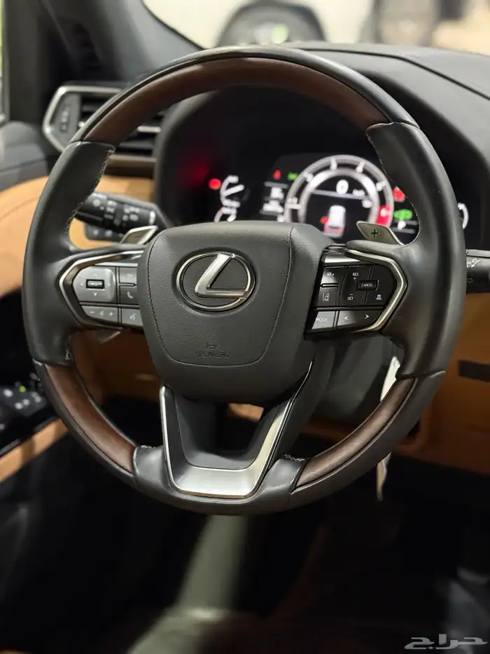 لكزس ( LX600 ) BB فل كامل 2024 كويتي ماشي ( 21 الف ) 5