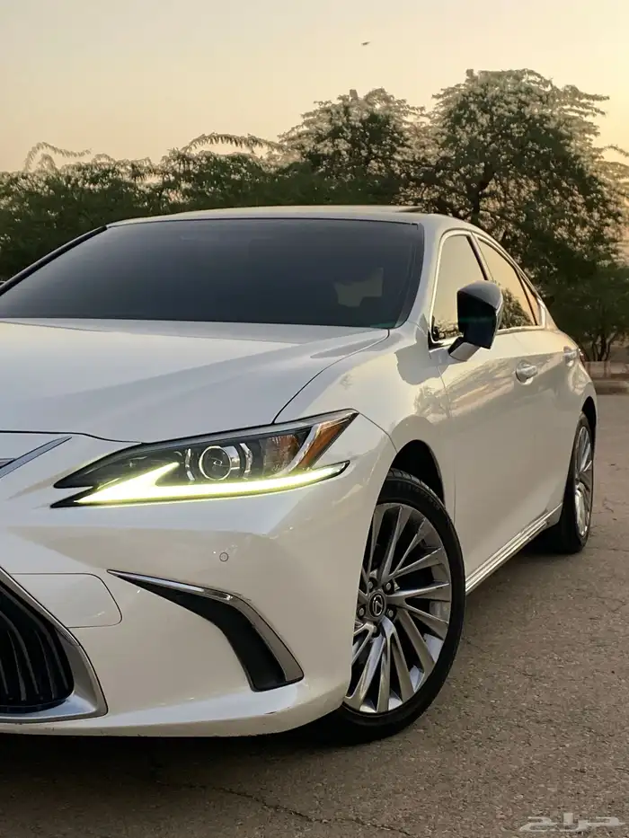 ES 250 لكزس 6