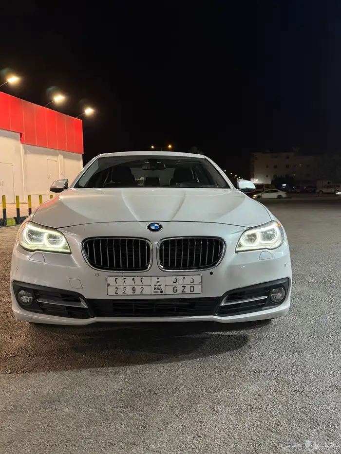 بي ام دبليو 520i 2016 13