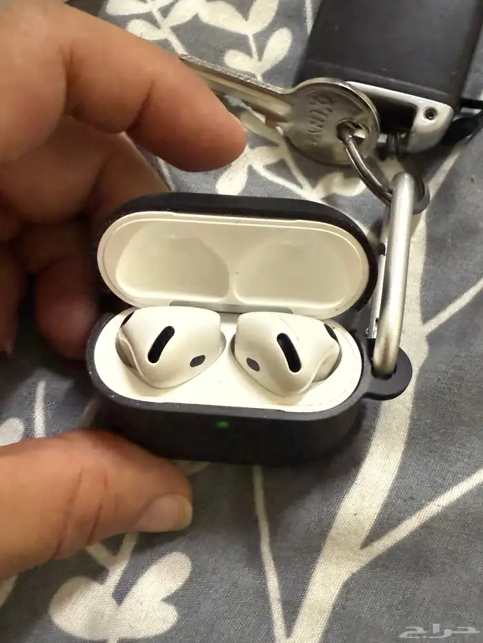 ايربودز ابل اصليه الجيل الرابع مع خاصية عزل الضجيج 3