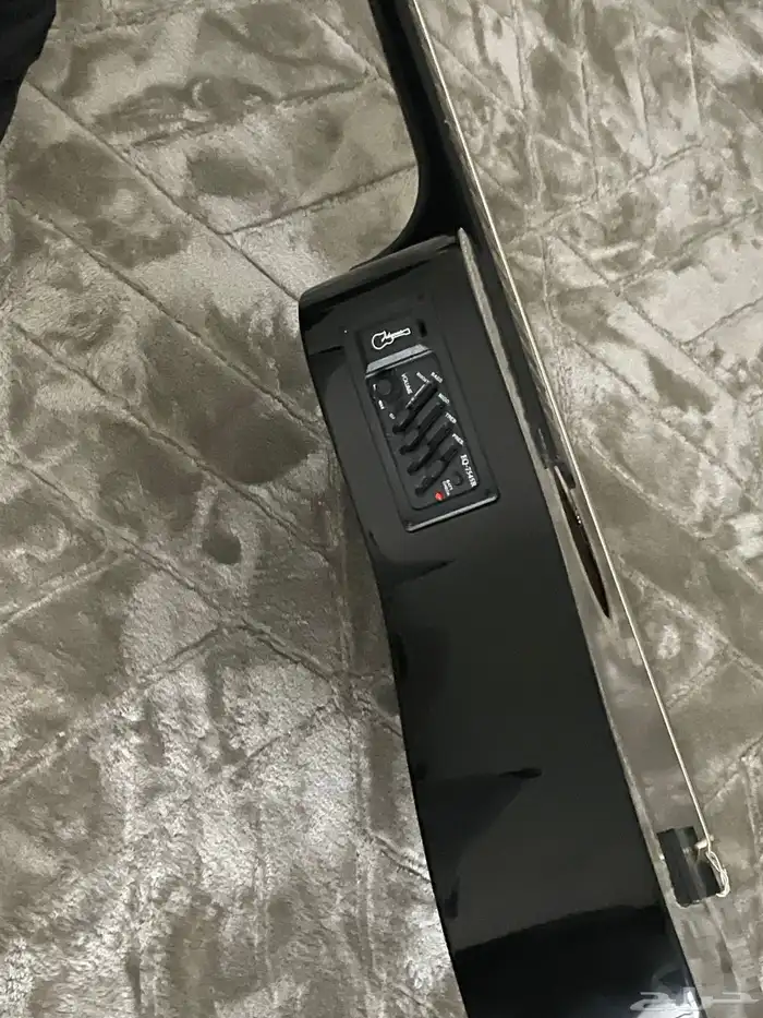 جيتار كلاسيكي صوتي جديد مع عدته كامله 3