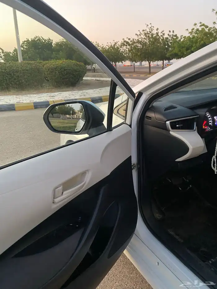 كرولا 2020 نص فل مطور مخزنه ممشى 45الف سعودي مكينه 1600 47