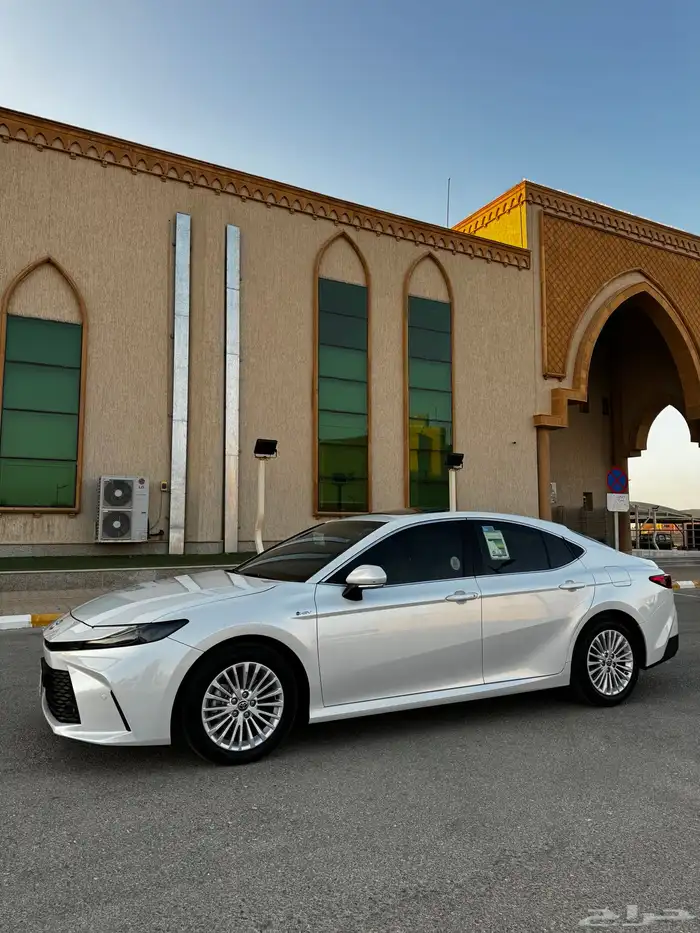 كامري 2025 E-PLUS هايبرد سعوديه 3