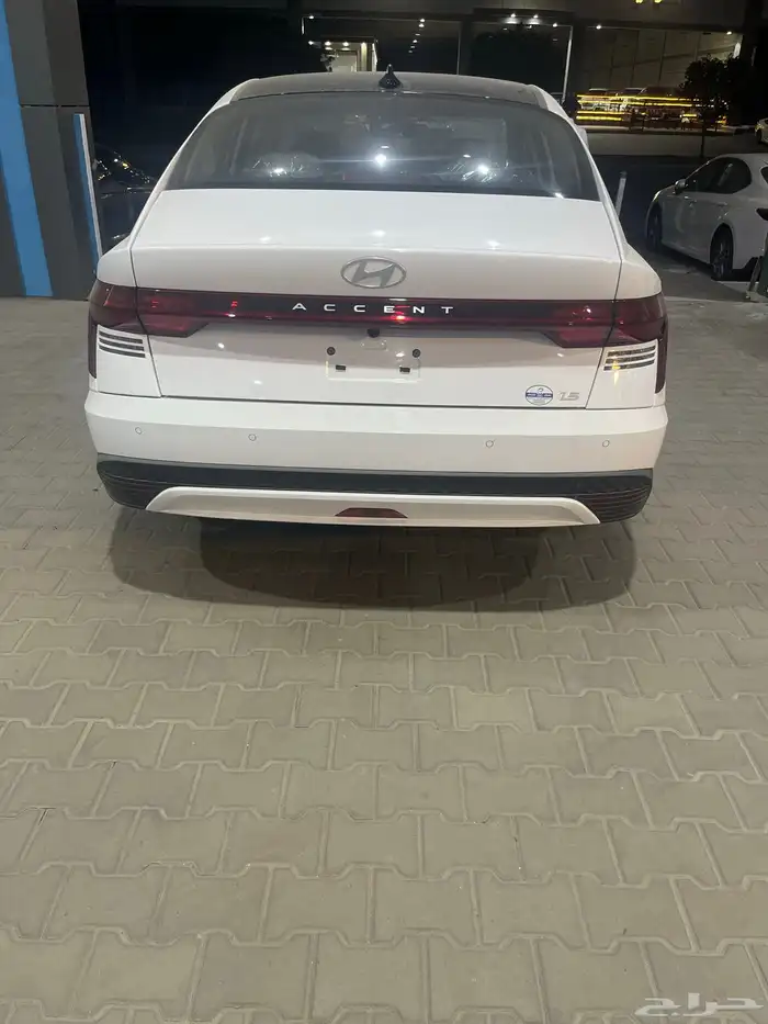 أكسنت الناغي ابيض سقف اسود رواتب تبدأ ب 2500 1