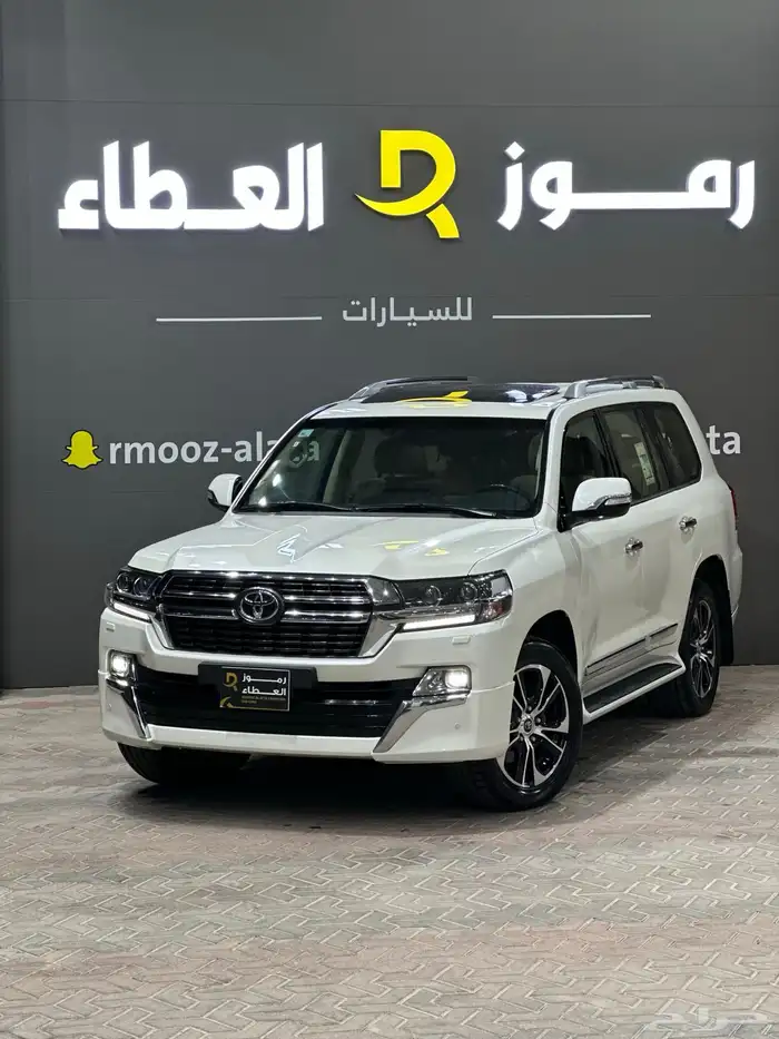 لاندكروزر GXR جراند تورنق - عداد 40 الف - 2021 - 8 سلندر 0