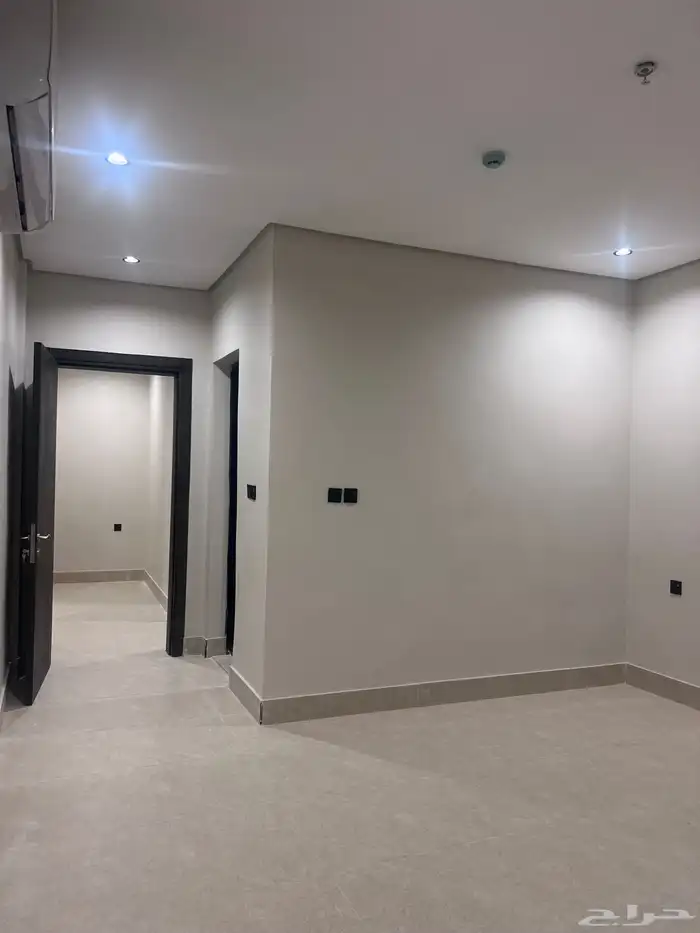 شقة جديدة للإيجار   حي الشعلة 14