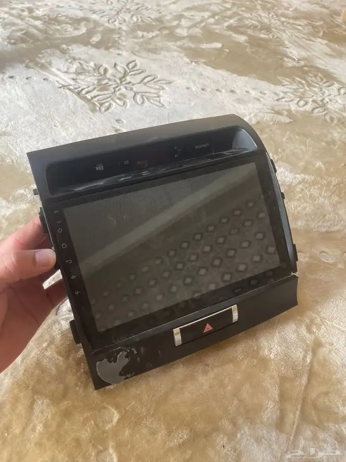 شاشه لاندكروزر 0