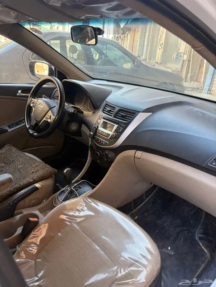 للبيع اكسنت المالك الأول ممشي سياره160 ألف فيها صقعات 2