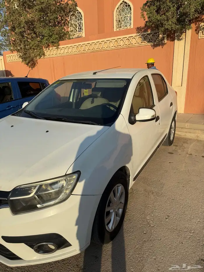 سيارة من نوع RENAULT - SYMBOL 2017 2