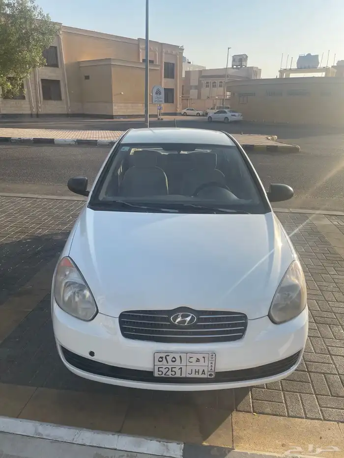 للبيع اكسنت 2010 0