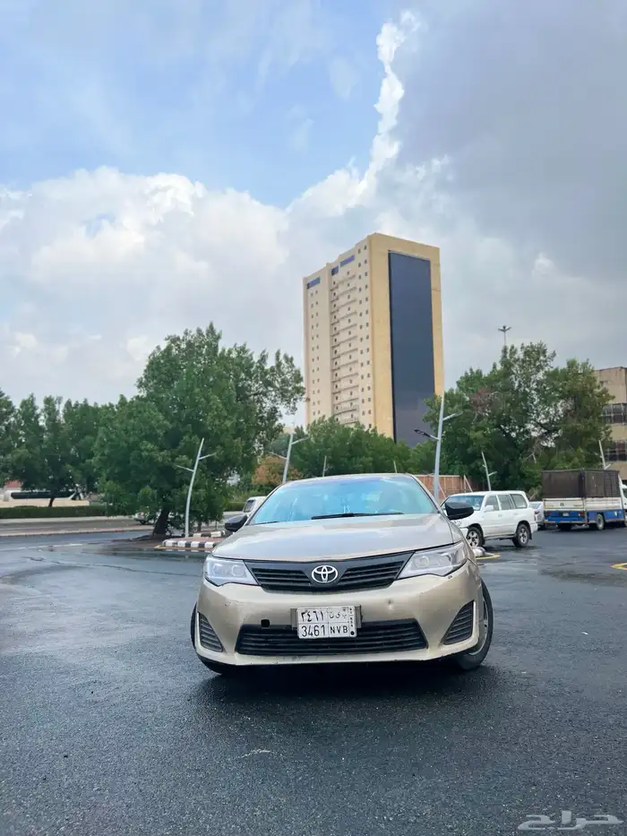 كامري 2013 ذهبي اللون 7