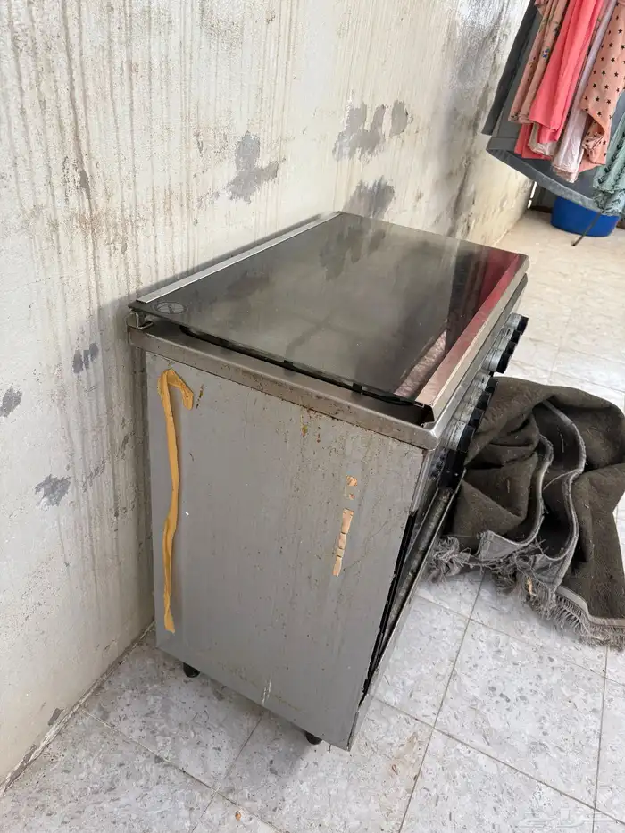 فرن مستعمل نظيف 0