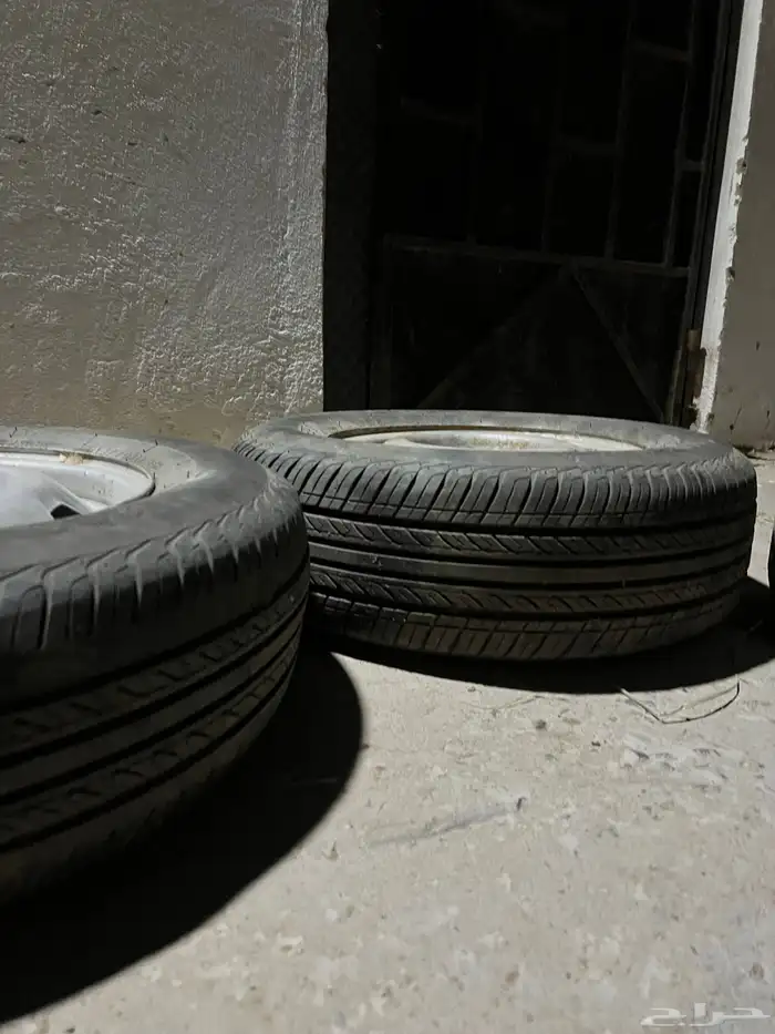 5 جنوط اصليه معا كفراته نضيفه 3