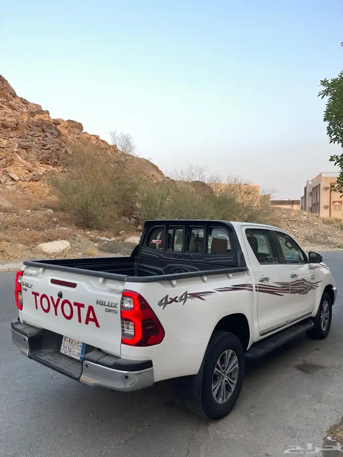 هايلوكس 2024 ديزل 2800 cc شبه الجديد 3