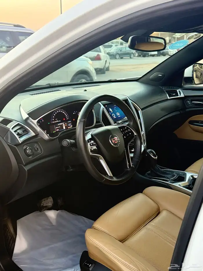 كاديلاك 2014 SRX مخزن - فل كامل عداد 97 الف كيلو فقط 8