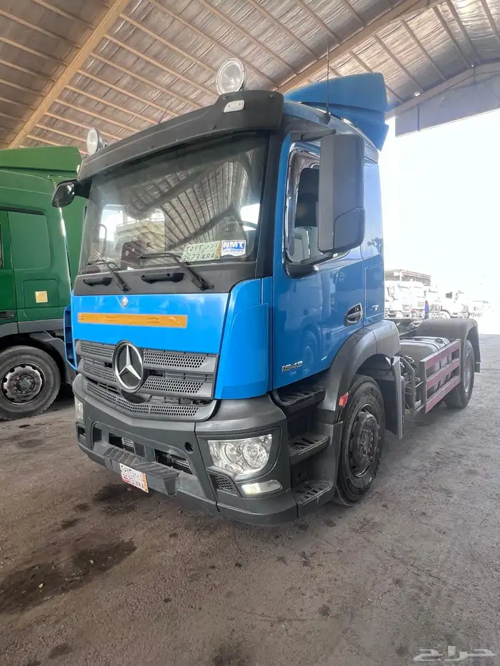 حراج معرض رائد للسيارات والشاحنات والمعدات الثقيله 31