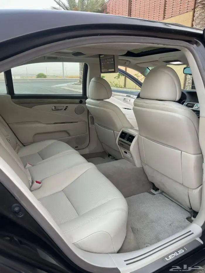 لكزس 2014 - LS460L عبداللطيف جميل . 18