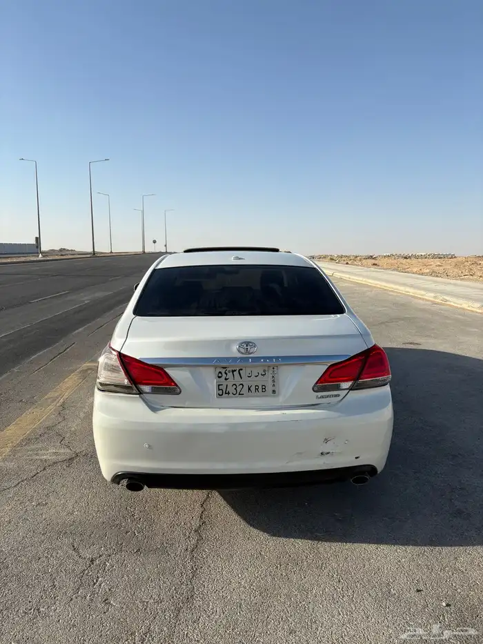 افالون 2011 ابيض 1