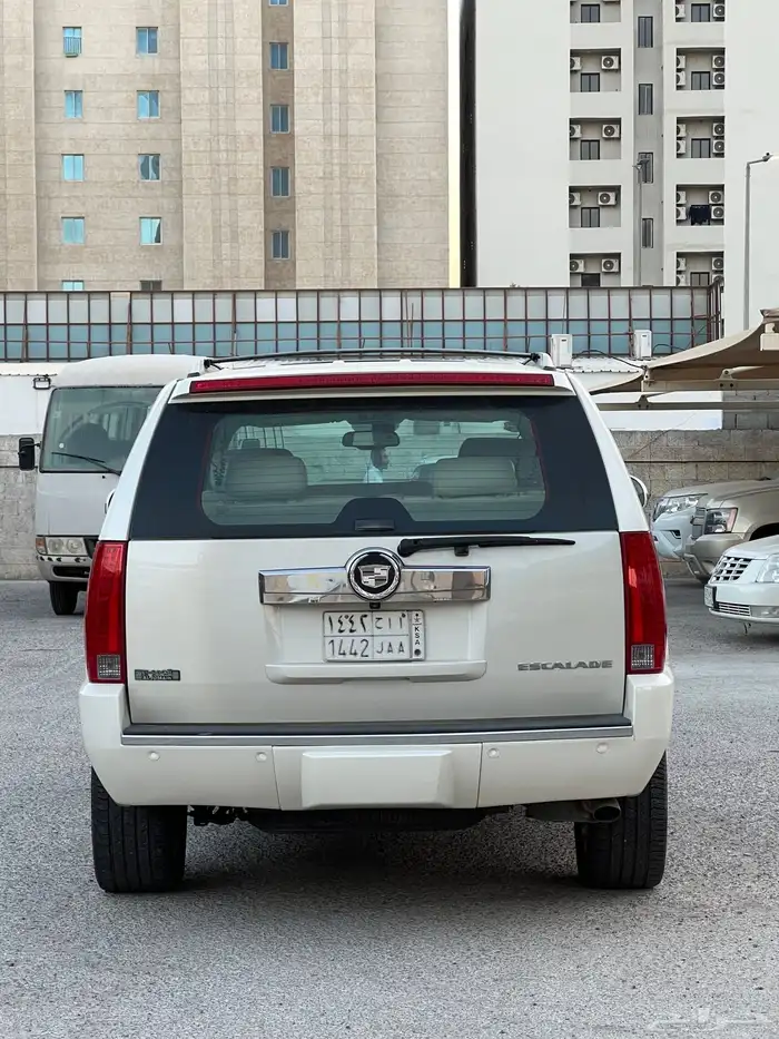 كاديلاك اسكاليد موديل 2008 12