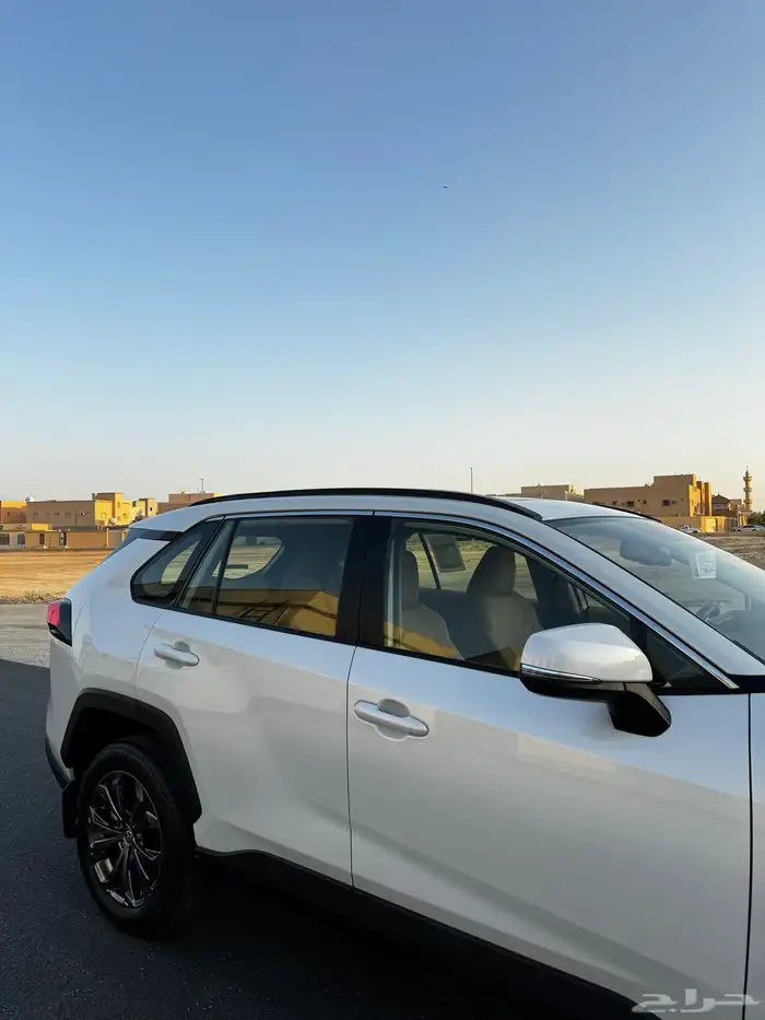 راف فور 2023 فل كامل سعودي 35