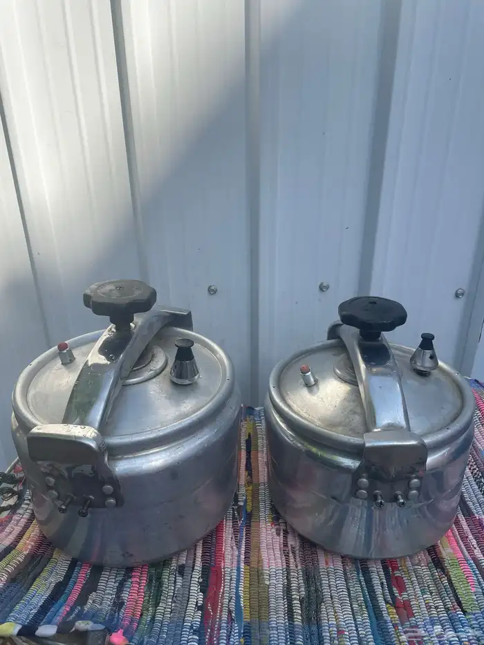 كواتم 2 اصحون 2 خمس ادلال صغيره  قز كبير 0