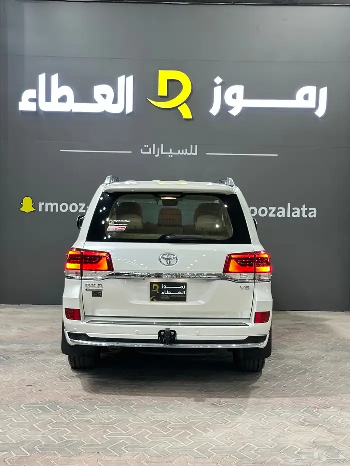 لاندكروزر GXR جراند تورنق - عداد 40 الف - 2021 - 8 سلندر 11