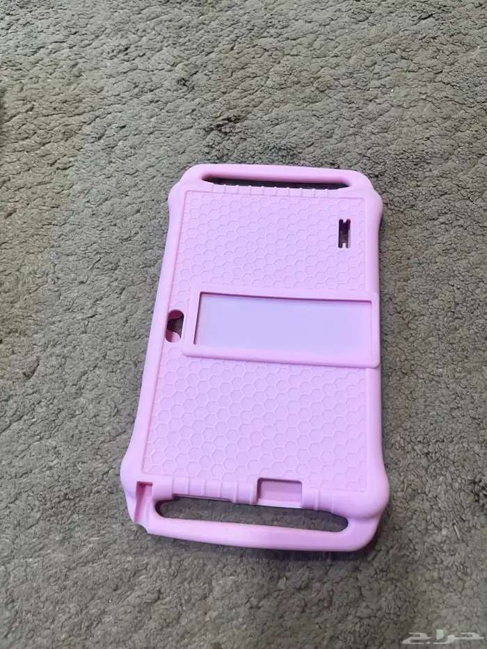 آيباد ANdroid اثنين ازرق واحمر استعمال شهر 8