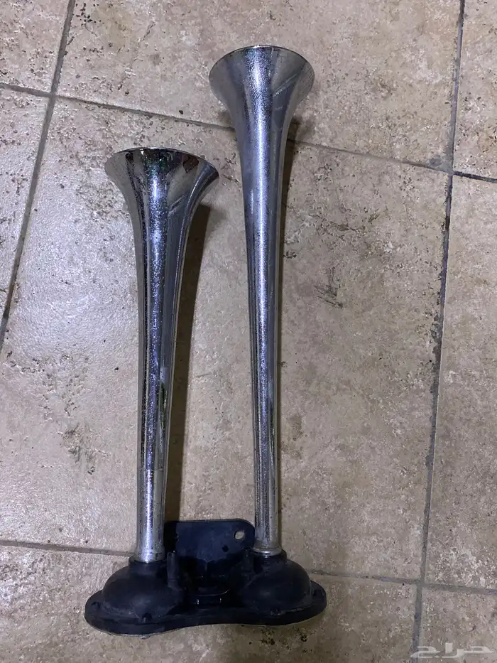 بوري   هرن هواء صناعه ايطالي 0