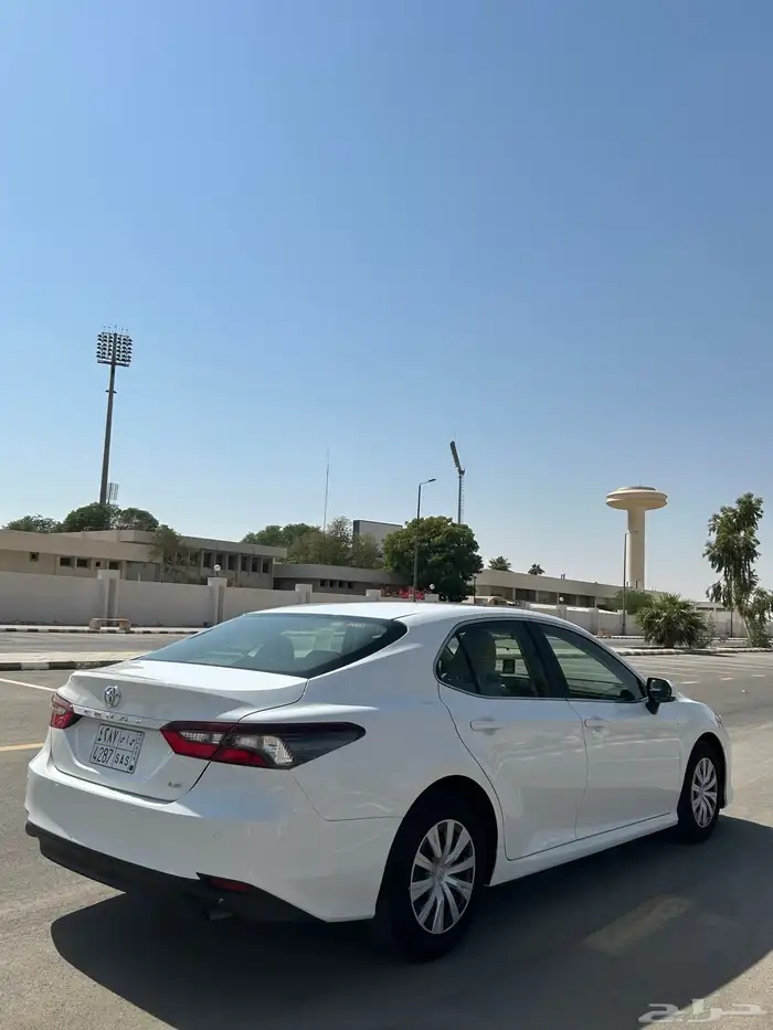 كامري 2022 ابيض 9