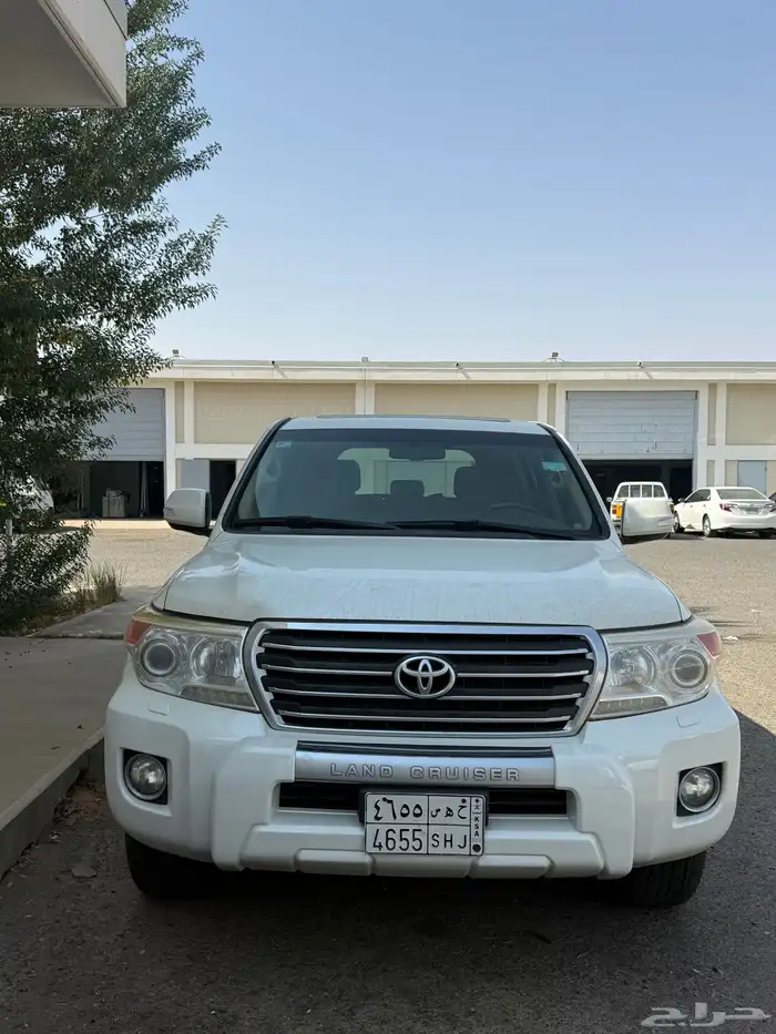 لاندكروزر GXR3 V8 2013 0
