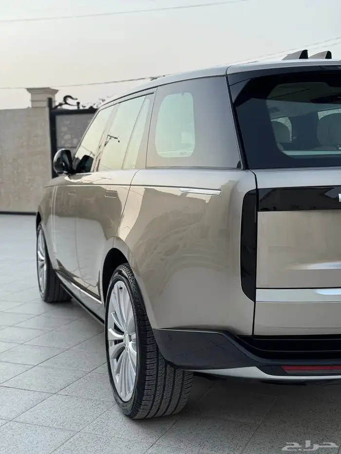 رنج روفر فرست اديشن 2022 10