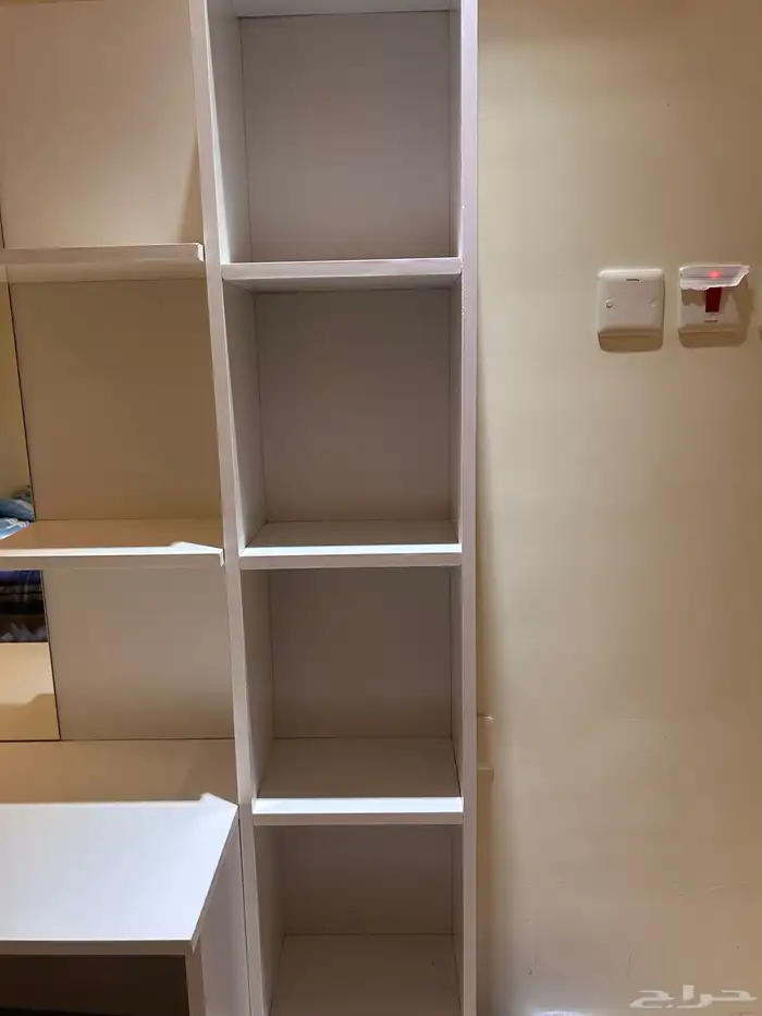 طاولة مكتب 1