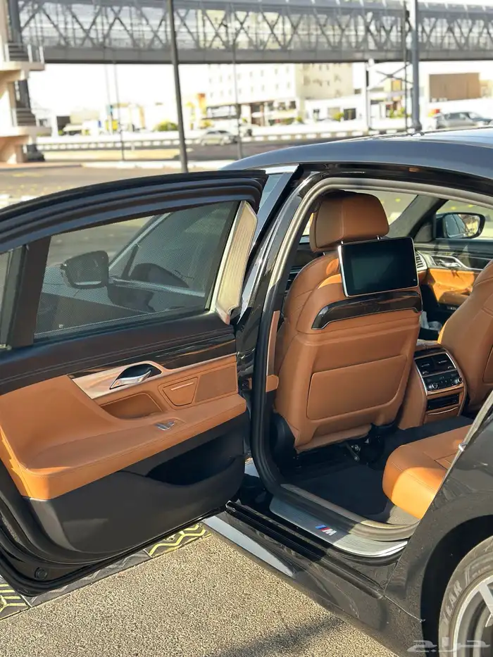 BMW بي ام دبليو 2018 فل كامل 730 2