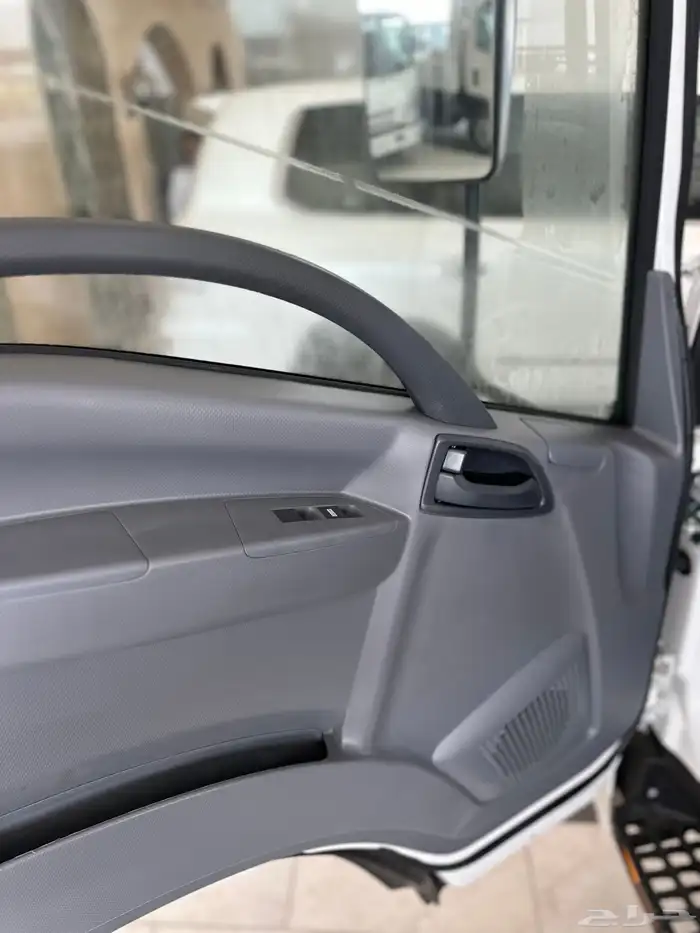 دينا ايسوزو 6 طنNQR75M شاسيه طويل 6.10م -2025 9