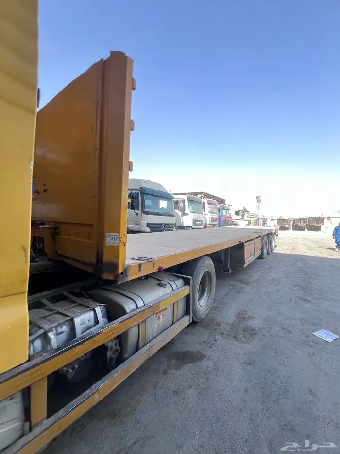 حراج معرض رائد للسيارات والشاحنات والمعدات الثقيله 19