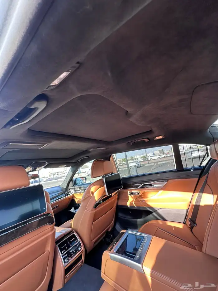 BMW بي ام دبليو 2018 فل كامل 730 5