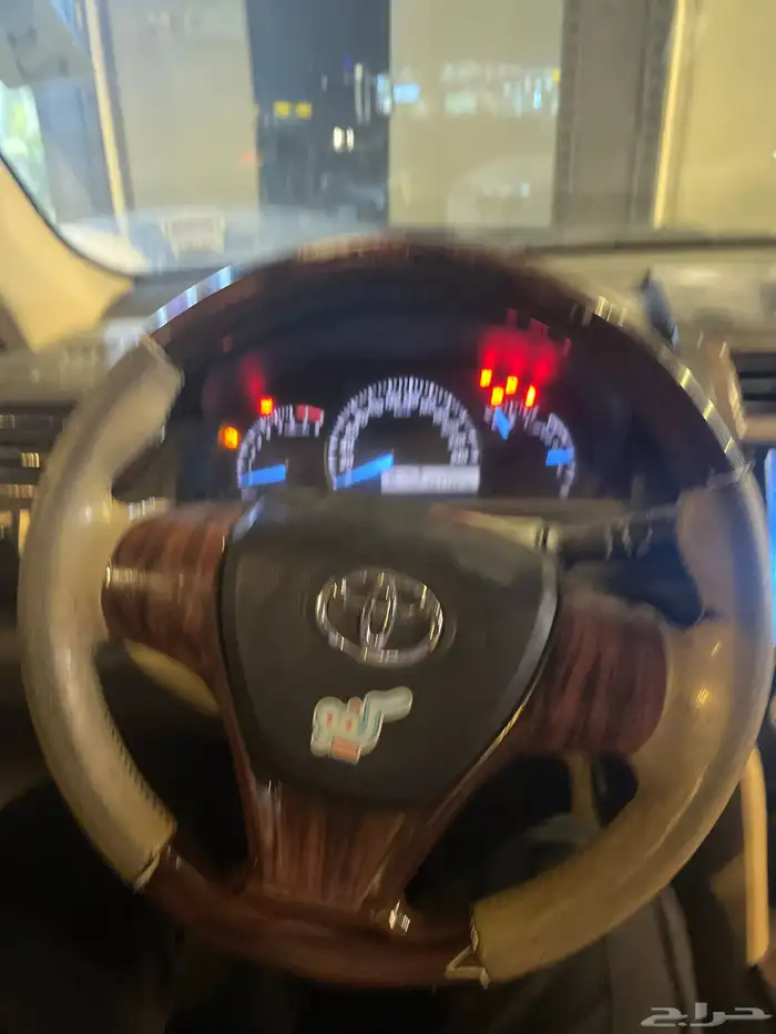 كامري 2013 ذهبي اللون 4