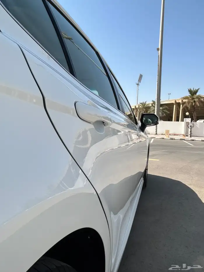كامري 2022 ابيض 22