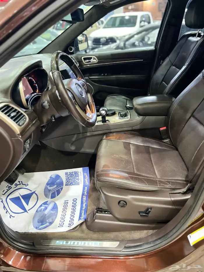 جيب شيروكي جراند 2015 فل كامل سعودي ماشي 139 الف 11