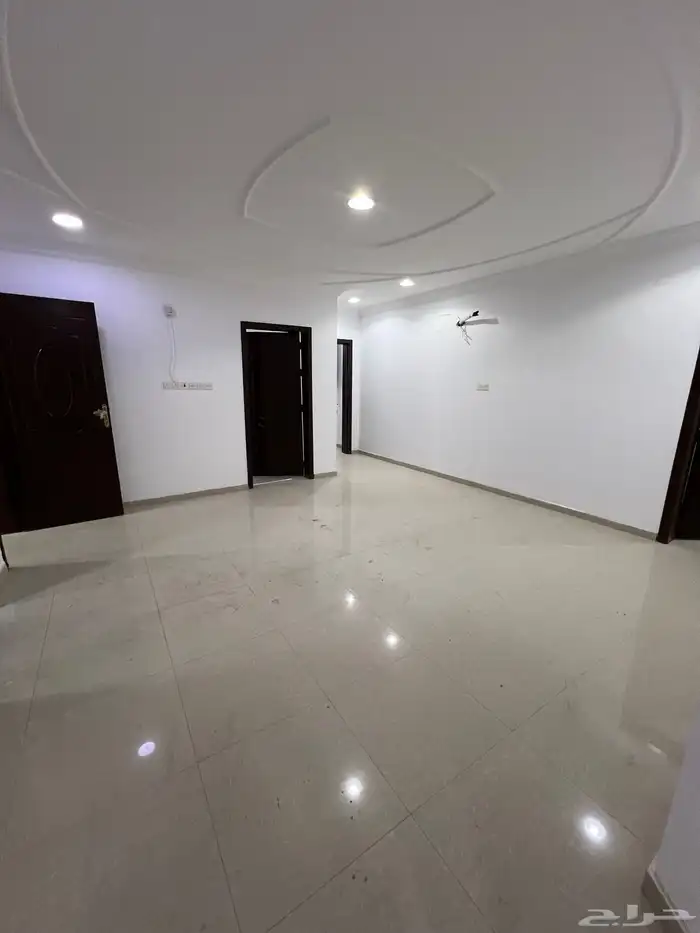 للبيع بيت دور و3 شقق في النايفية بالهفوف 2