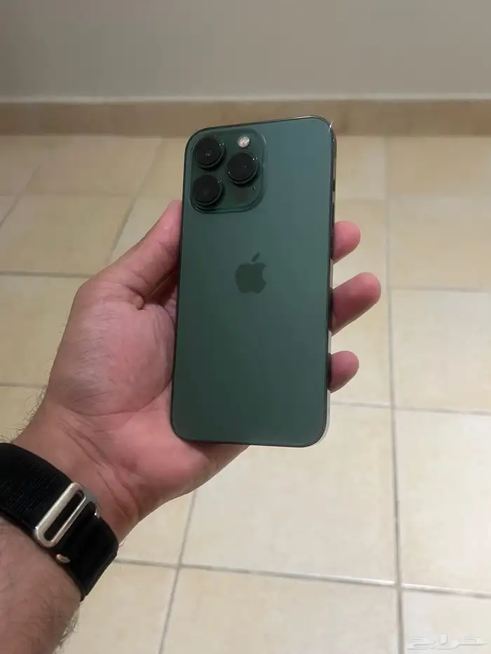 جهازينن ايفون 13 برو وبرو ماكس iPhone 13 Pro and Pro Max 2