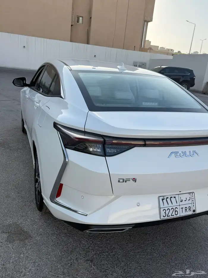 سياره دونج فينج 4