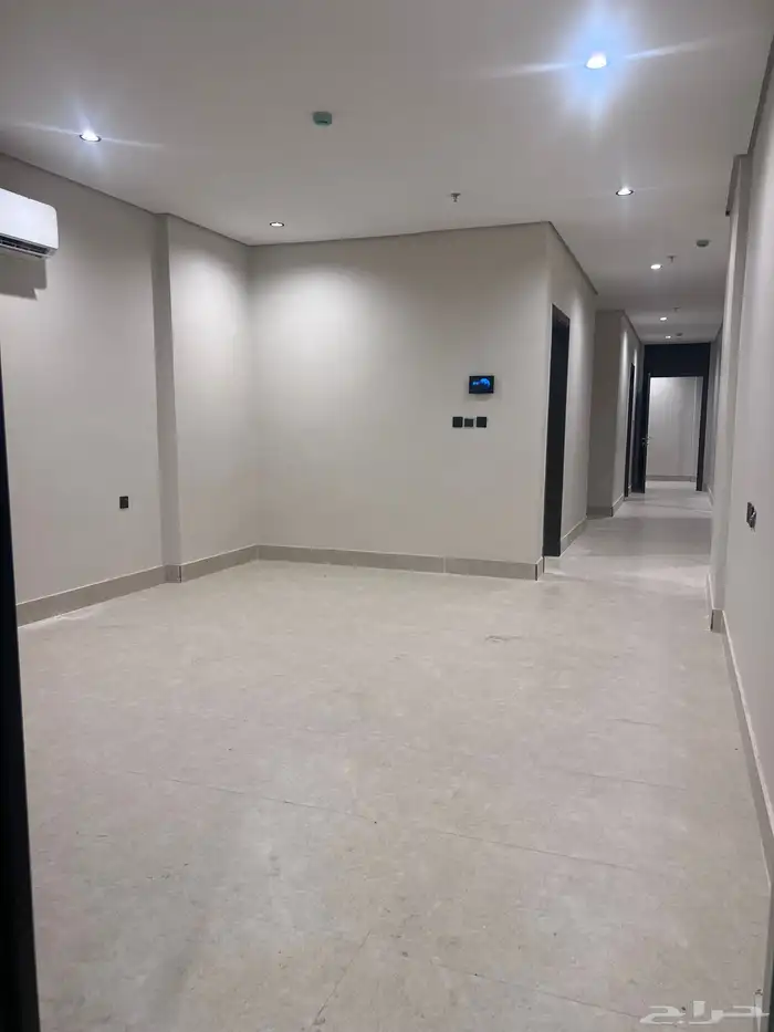 شقة جديدة للإيجار   حي الشعلة 23