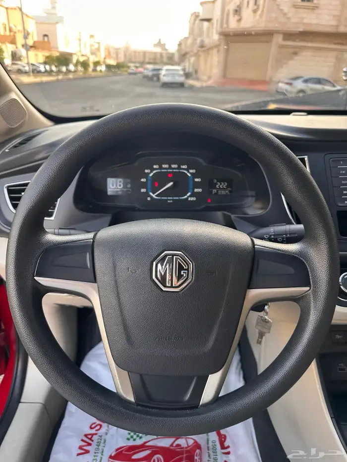 للبيع MG 5 5