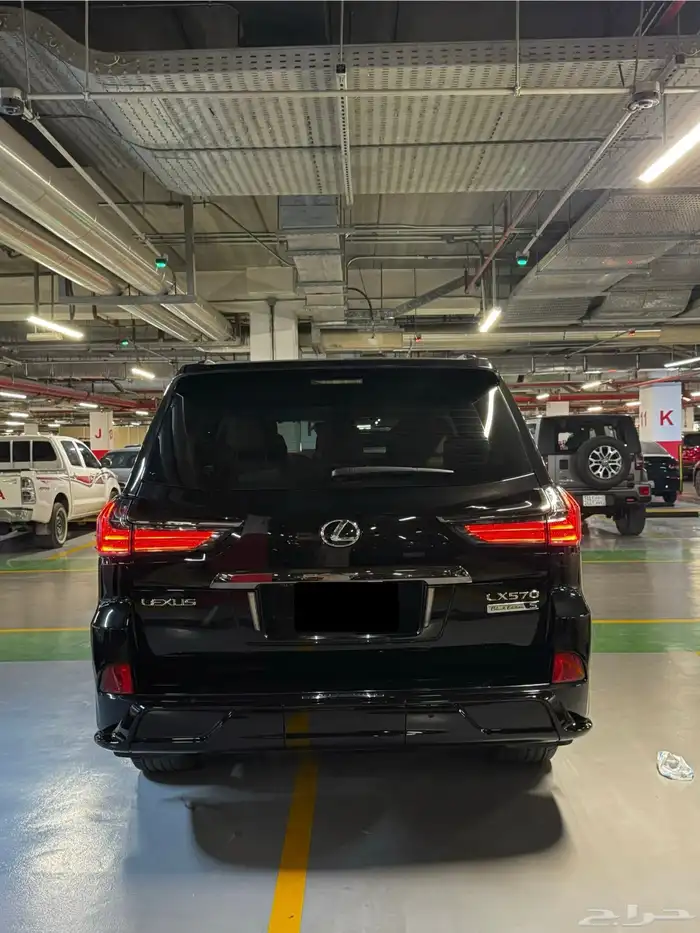 لكزس بلاك ادشن 2020 9