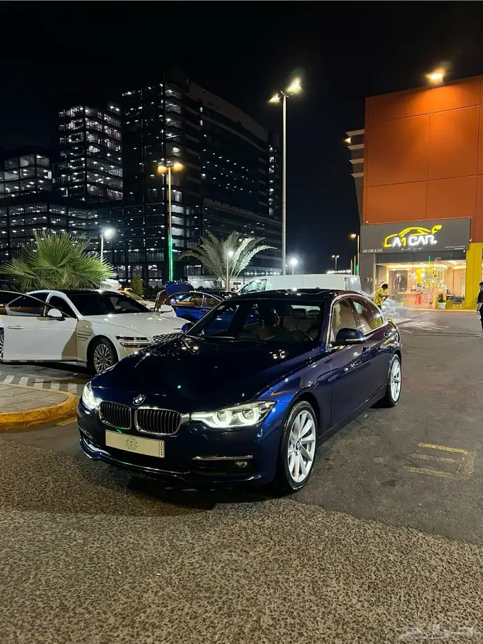 بي ام دبليو 320i luxury 5