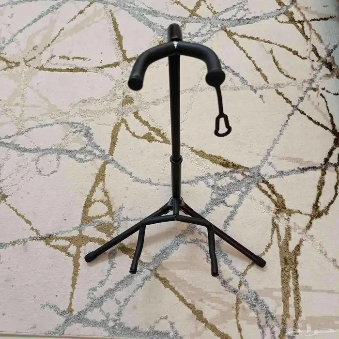 للبيع عود وكمنجة ودربكه 5