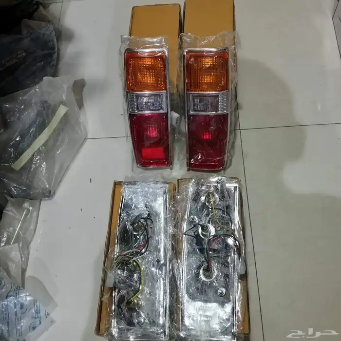 طقم اسطب خلفي هايلكس مديل 79م 83 م السعر150ريال تايلندي 5