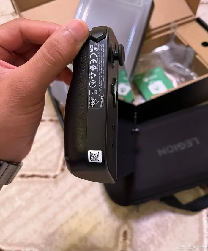 جهاز لينوفو ليجن قو Lenovo Legion go 7
