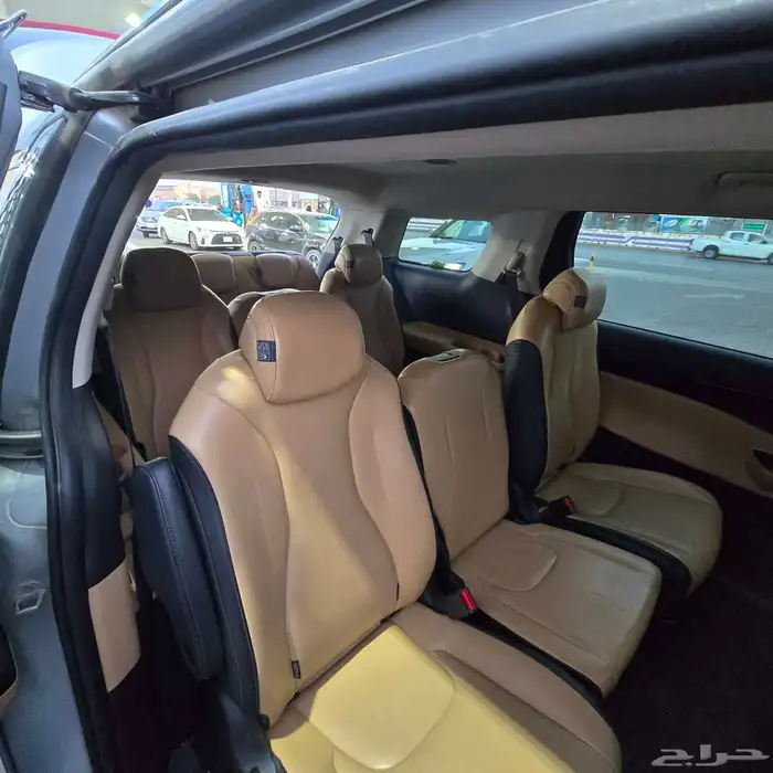 للبيع كيا كرنفال ديزل 11 راكب قمة في النظافه 2